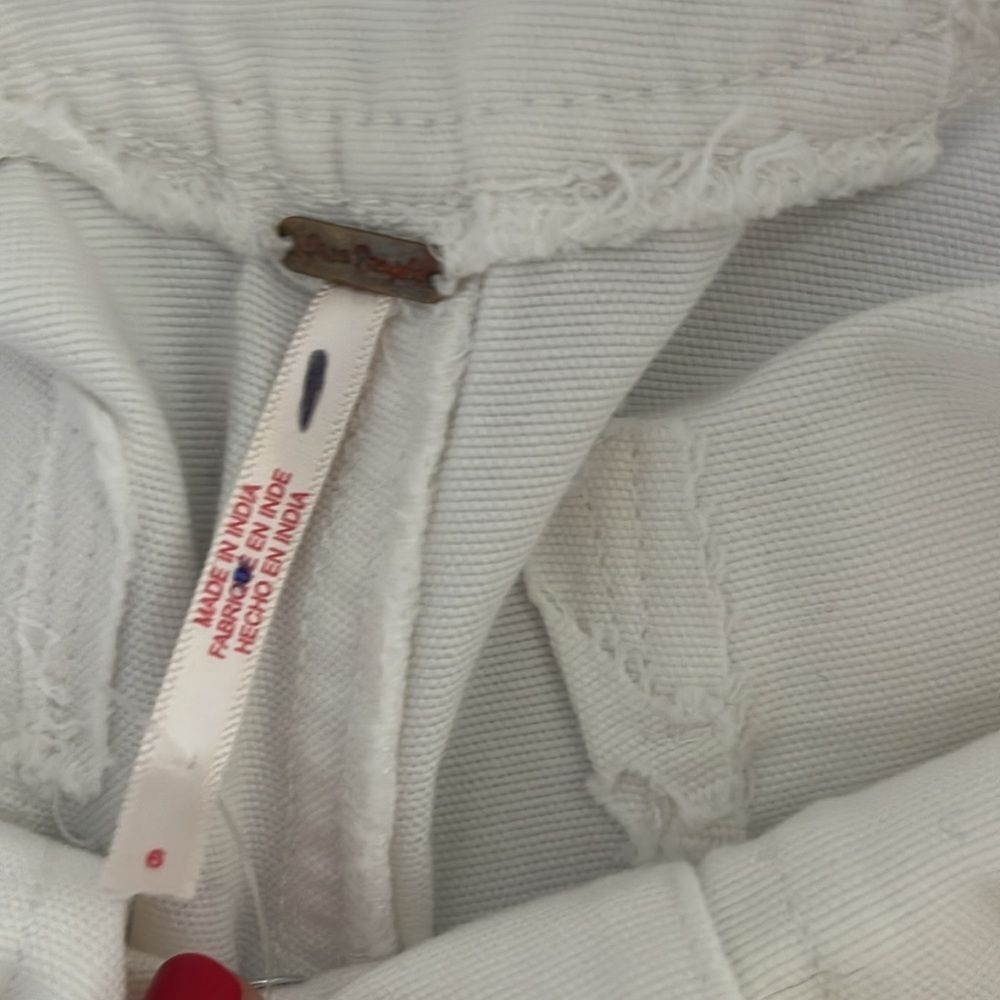Free People size 6 Keep Calling Crop Pants in White not GREEN - Picture 4 of 6